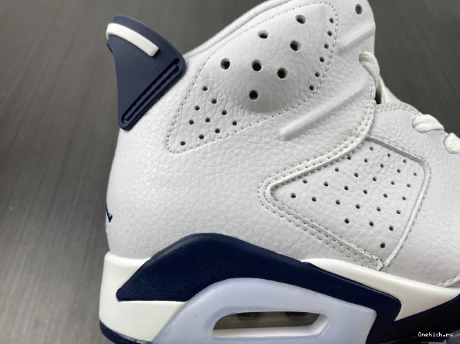One Kick (2022) Navy Jordan CT8529-141 Retro 6 Midnight 0707